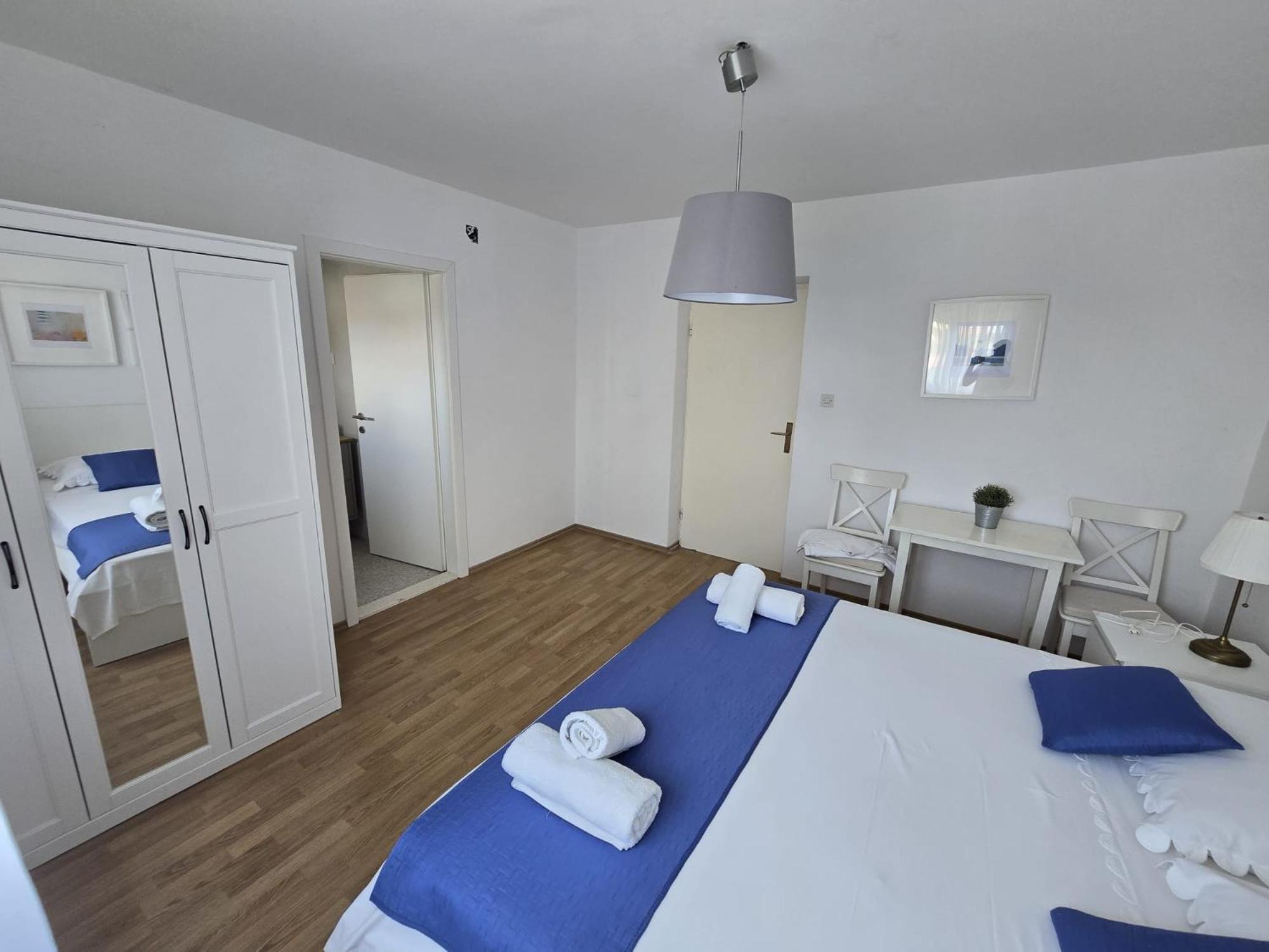 Apartmani Mira Vodice Exterior photo
