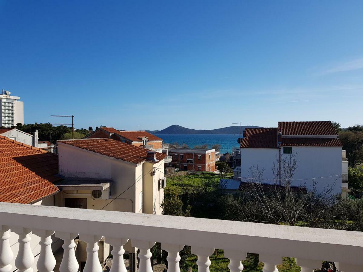Apartmani Mira Vodice Exterior photo